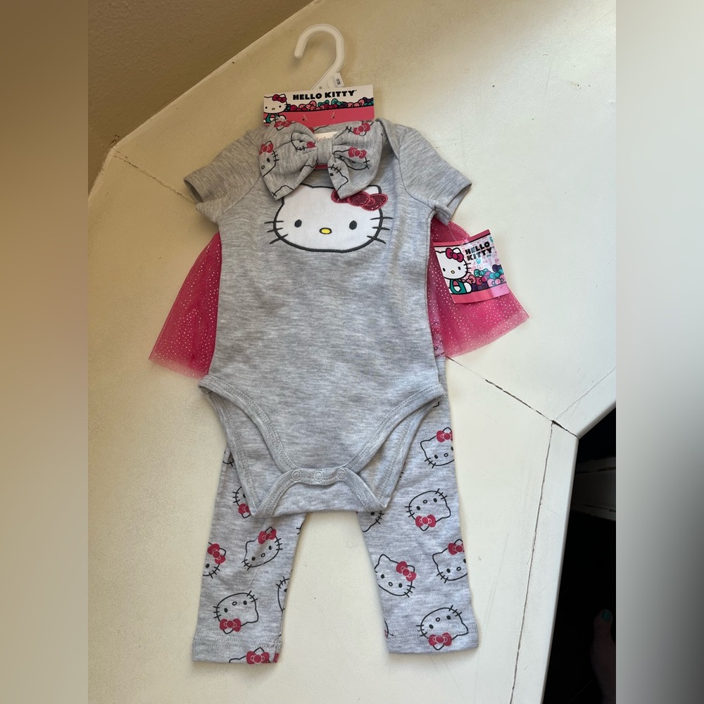 Hello Kitty Gray and Pink 3 Piece Set
